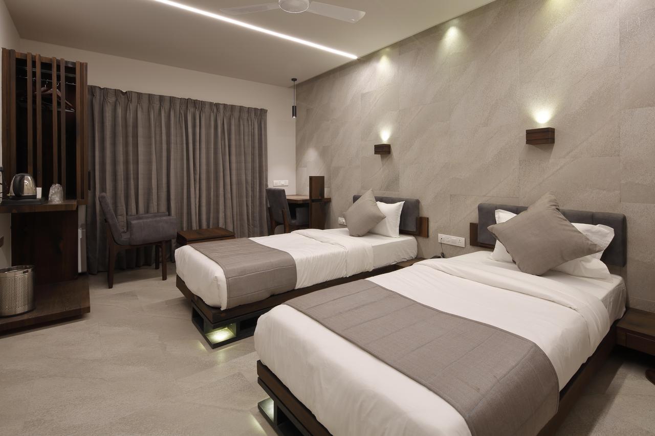 Hotel Carrefour 4*