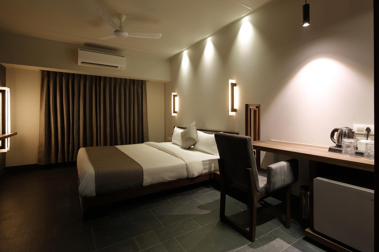 Carrefour Hotel Ahmedabad
